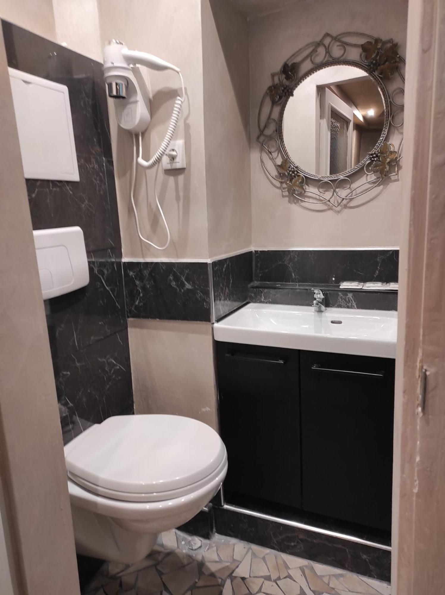 Hotel Clermont Montmartre Paryż Zewnętrze zdjęcie